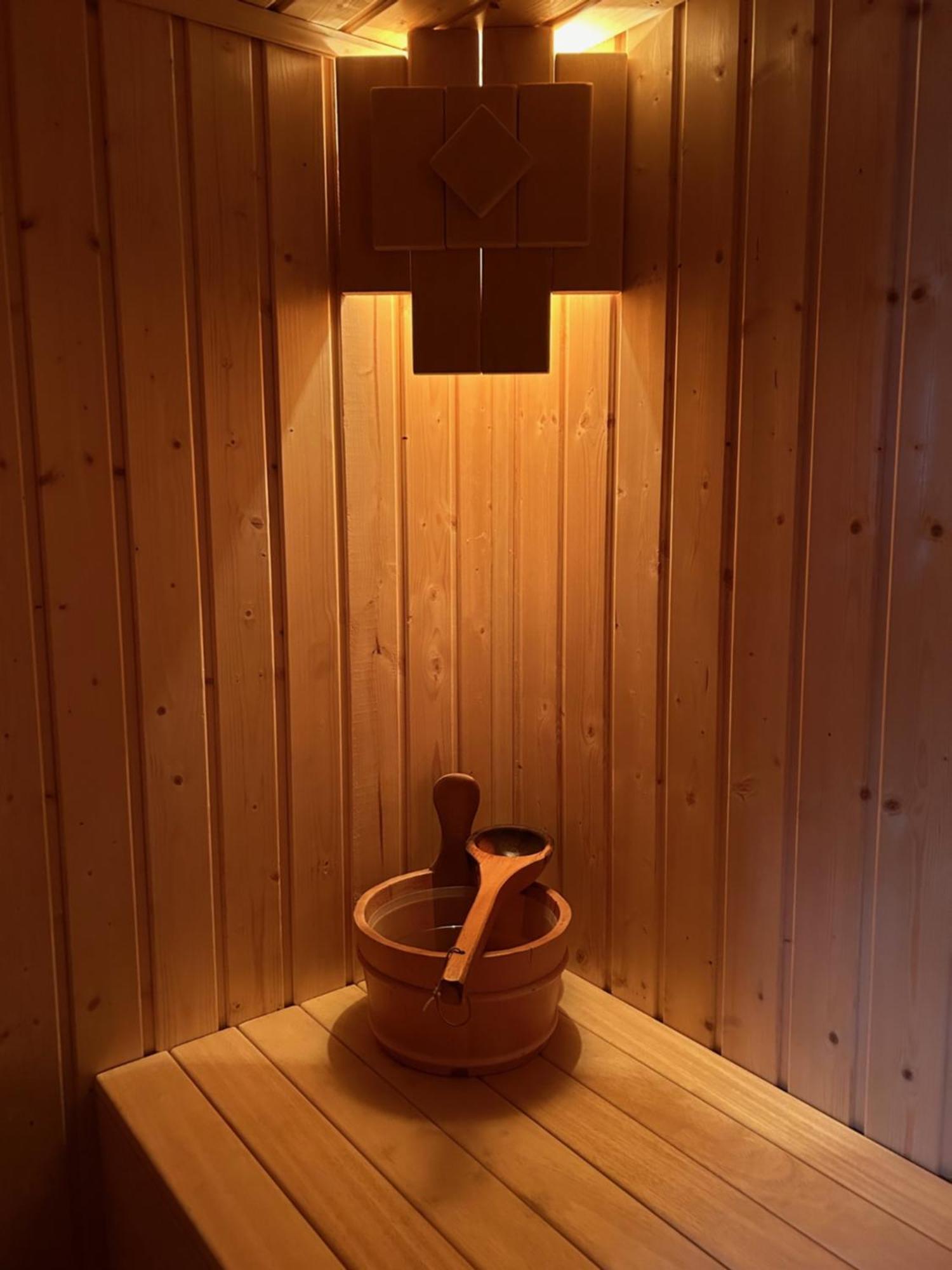 In De Bocht - Hottub Sauna Gemonde エクステリア 写真