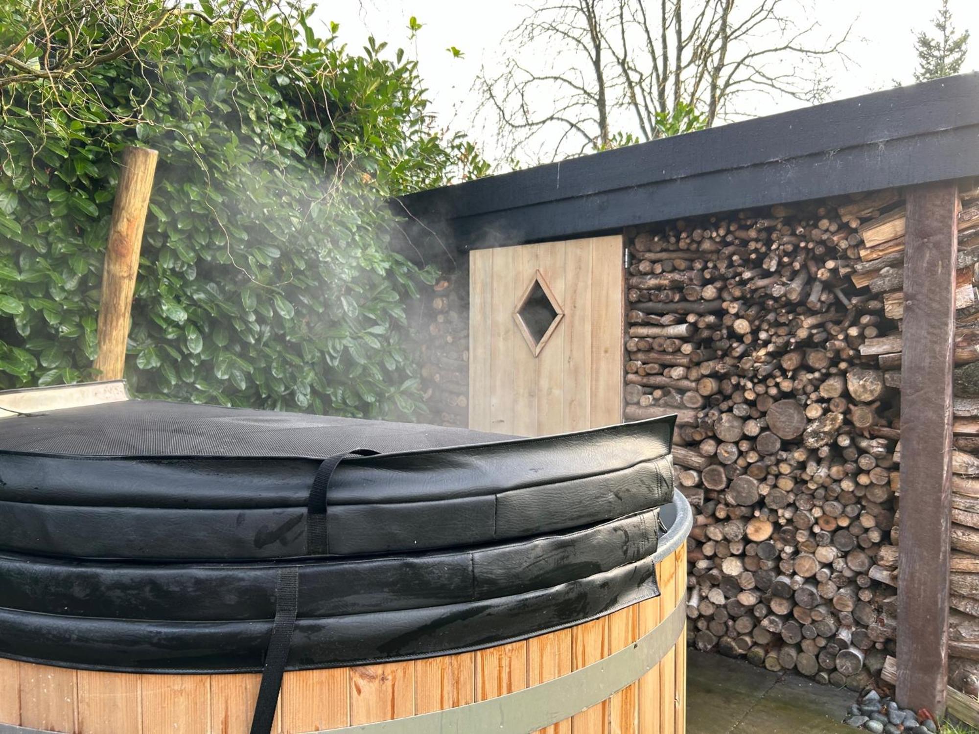 In De Bocht - Hottub Sauna Gemonde エクステリア 写真
